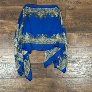 Elegant Blue scarf shirt